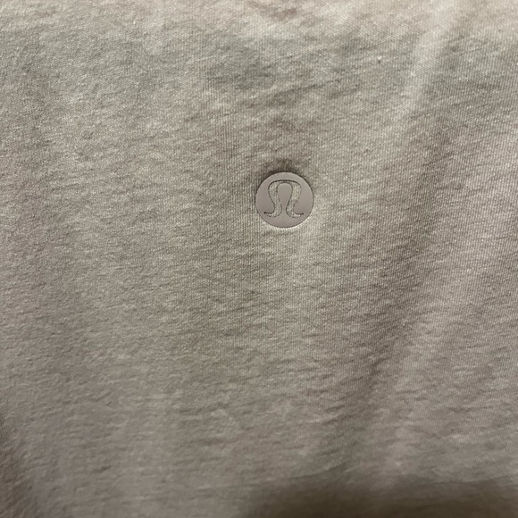 Lululemon v neck love tee sz 12 - Picture 3 of 4